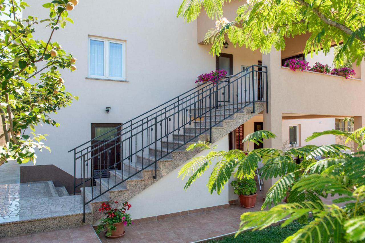 Apartmani Antonija Vozilici المظهر الخارجي الصورة