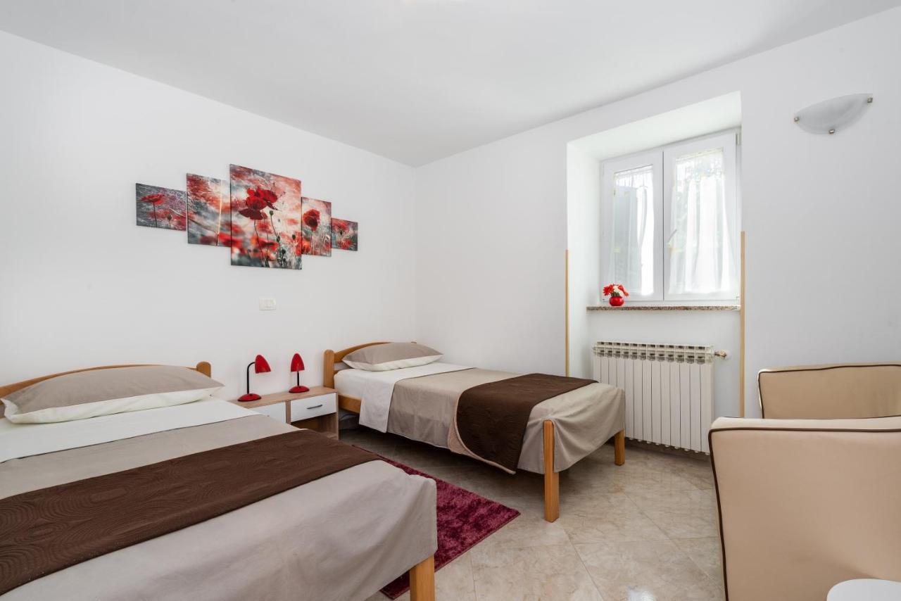 Apartmani Antonija Vozilici المظهر الخارجي الصورة