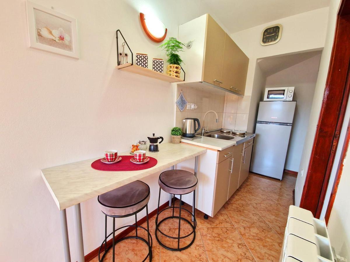 Apartmani Antonija Vozilici المظهر الخارجي الصورة