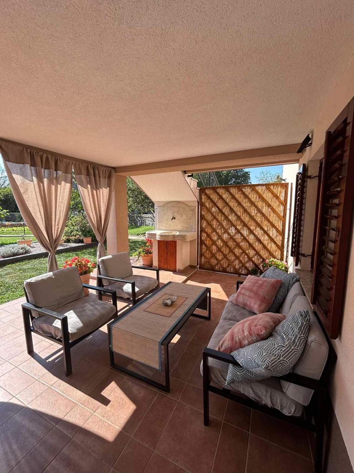 Apartmani Antonija Vozilici المظهر الخارجي الصورة