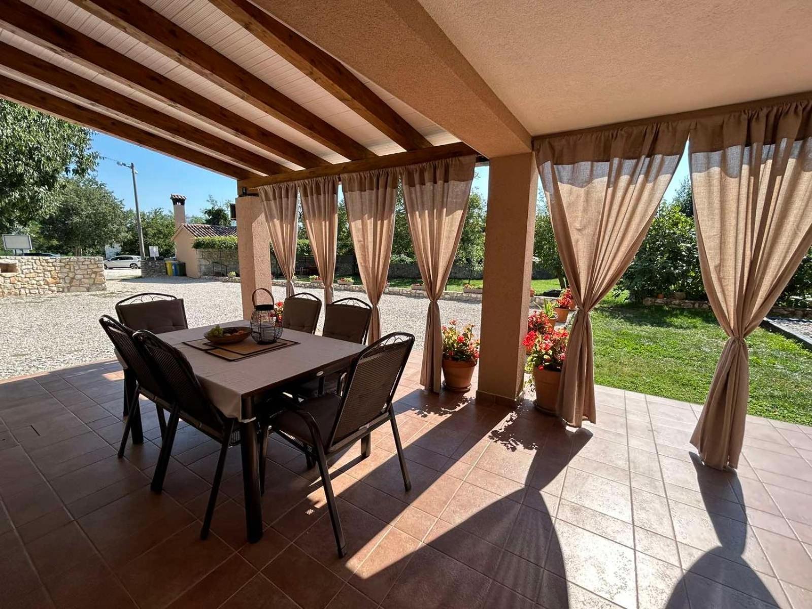 Apartmani Antonija Vozilici المظهر الخارجي الصورة