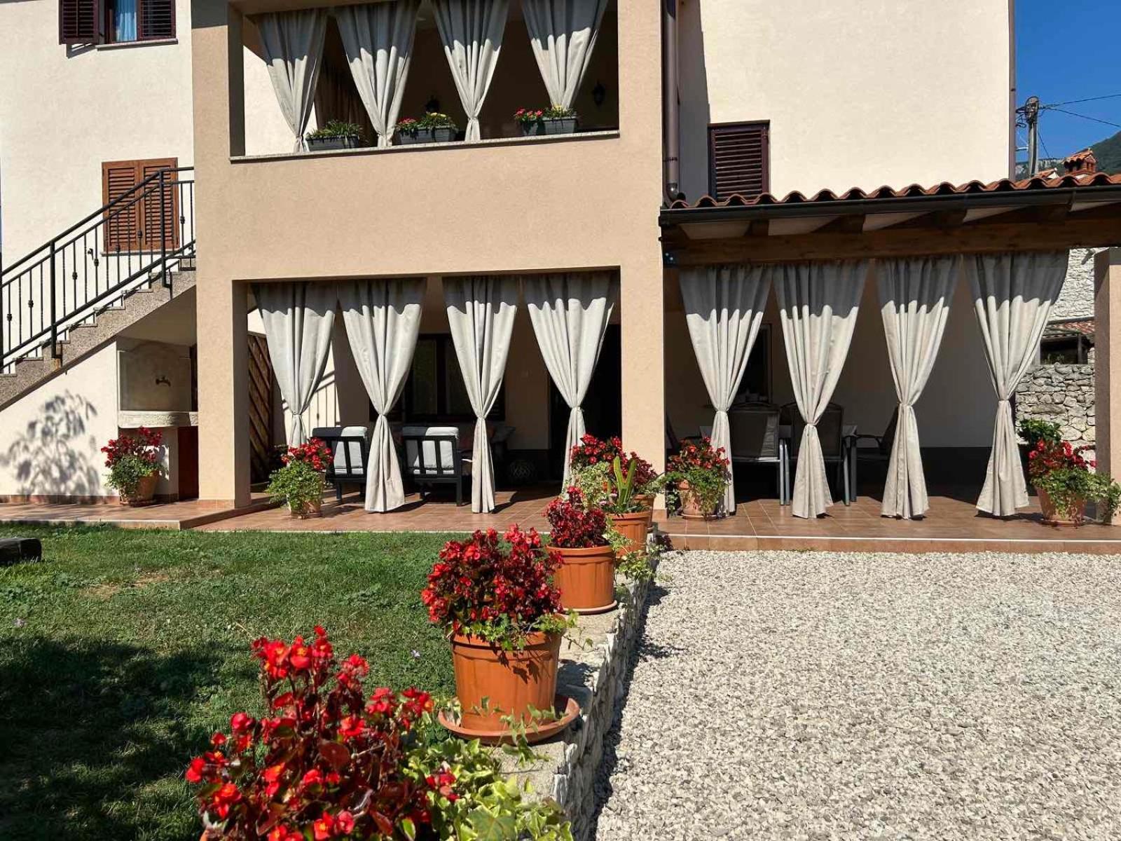 Apartmani Antonija Vozilici المظهر الخارجي الصورة